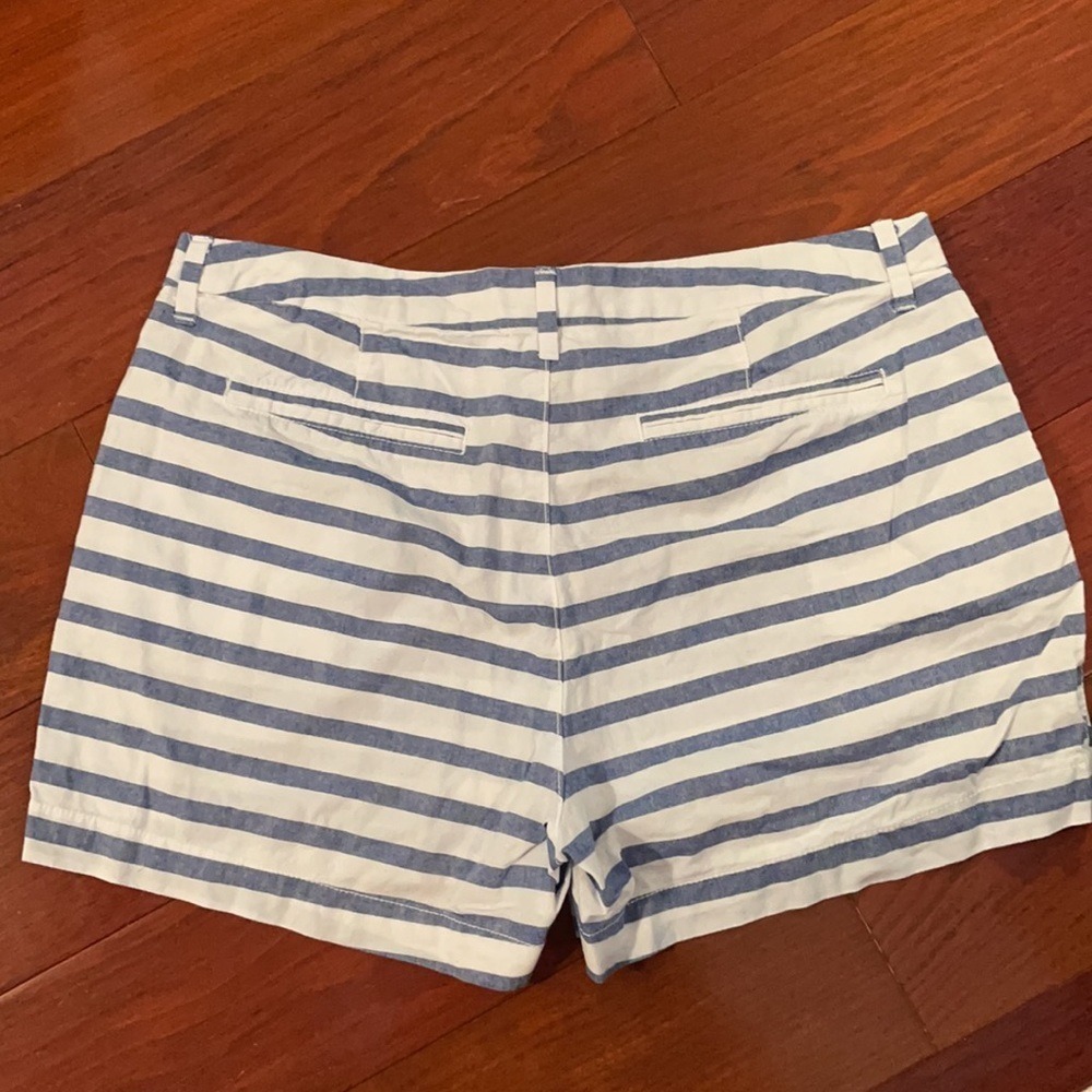 Old Navy Striped Shorts Size 8 - Picture 2 of 3